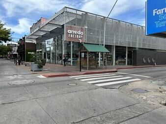 https://web5.gallito.com.uy/alquiler-local-comercial-esquina-sobre-peatonal-sarandi-ma-inmuebles-28229479