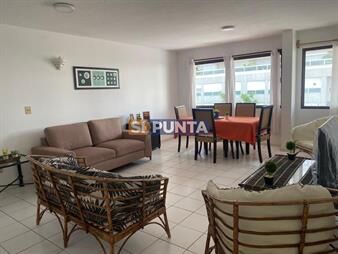 https://www.gallito.com.uy/apartamento-en-peninsula-con-3-dormitorios-en-inmuebles-27610463