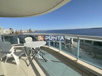 https://www.gallito.com.uy/apartamento-en-punta-del-este-3-dormitorios-con-inmuebles-27608460