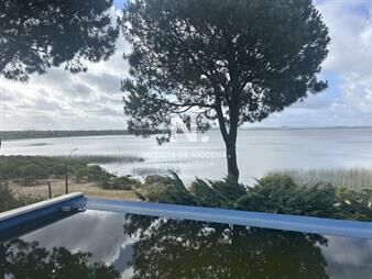 https://web5.gallito.com.uy/elegancia-y-confort-en-club-del-lago-casa-de-3-en-inmuebles-28233564