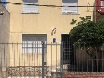 https://web5.gallito.com.uy/venta-casa-en-la-union-4-dormitorios-inmuebles-28240869