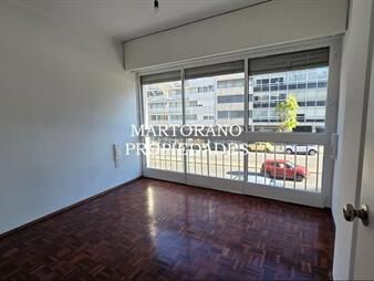 https://www.gallito.com.uy/proximo-rambla-3-dormitorios-y-servicio-y-patio-inmuebles-28064051