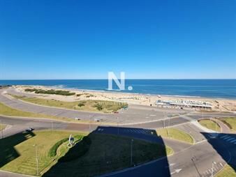 https://web5.gallito.com.uy/espectacular-departamento-frente-al-mar-en-torre-inmuebles-25036703