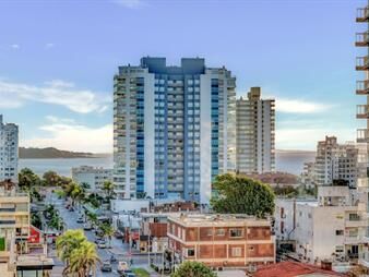 https://web5.gallito.com.uy/departamento-en-venta-a-pasos-del-mar-playa-brava-inmuebles-28249348