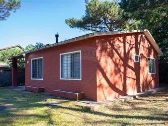 https://web5.gallito.com.uy/venta-de-casa-con-2-dormitorios-en-guazuvira-nuevo-inmuebles-27522578