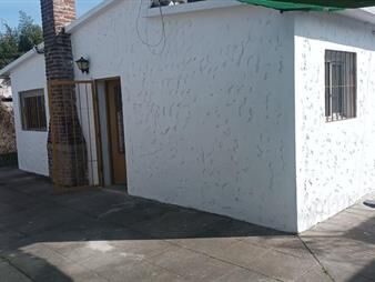 https://web5.gallito.com.uy/venta-casa-2-dormitorios-punta-de-rieles-con-renta-inmuebles-28166677