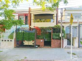 https://web5.gallito.com.uy/venta-casa-malvin-4-dormitorios-3-baã±os-garage-inmuebles-28264001