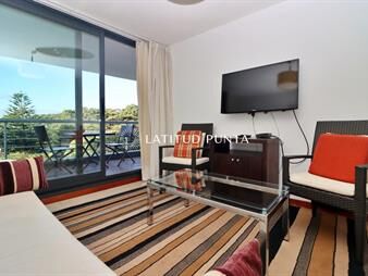 https://web5.gallito.com.uy/amplio-apartamento-en-roosevelt-1-dormitorio-y-inmuebles-27392519