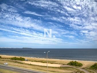 https://web5.gallito.com.uy/espectacular-apartamento-en-mansa-frente-al-mar-inmuebles-25124168