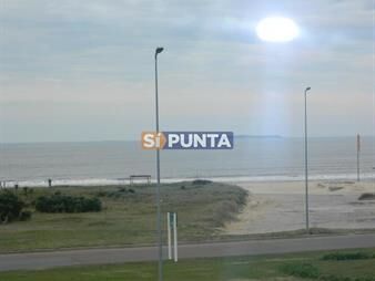https://www.gallito.com.uy/apartamento-de-2-dormitorios-en-alquiler-playa-inmuebles-27607752
