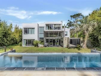 https://web5.gallito.com.uy/casa-de-5-dormitorios-en-venta-punta-del-este-inmuebles-28140412