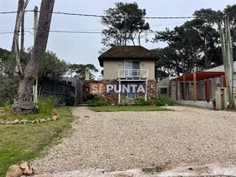 https://www.gallito.com.uy/casa-de-4-dormitorios-en-montoya-la-barra-inmuebles-27827541