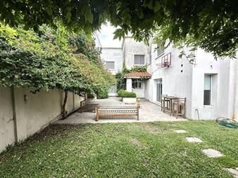 https://www.gallito.com.uy/venta-casa-4-dormitorios-3-baños-jardin-verde-calefaccio-inmuebles-28287569