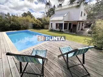 https://www.gallito.com.uy/casa-en-alquiler-4-dormitorios-con-piscina-en-la-barra-inmuebles-27608559