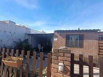 https://www.gallito.com.uy/casa-de-3-dormitorios-con-terreno-inmuebles-28296163