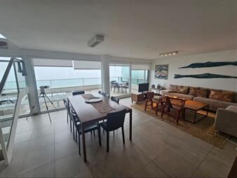 https://www.gallito.com.uy/venta-apartamento-4-dormitorios-punta-del-este-peninsula-inmuebles-28296590