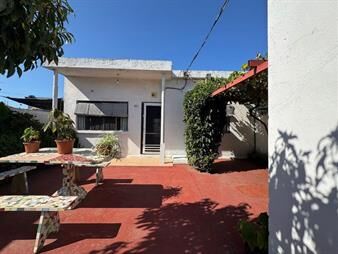 https://www.gallito.com.uy/vendo-casa-2-dormitorios-con-jardin-pando-centro-inmuebles-28302936