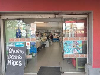https://web5.gallito.com.uy/venta-de-llaves-de-carniceria-en-las-acacias-inmuebles-27927172