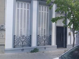 https://web5.gallito.com.uy/venta-casa-a-200-mts-de-terminal-tres-cruces-inmuebles-26254233