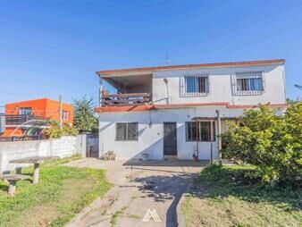 https://www.gallito.com.uy/venta-de-casa-mas-apto-en-colon-amplio-terreno-inmuebles-28312806