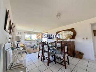 https://www.gallito.com.uy/apartamento-a-pasos-de-playa-mansa-inmuebles-27772284