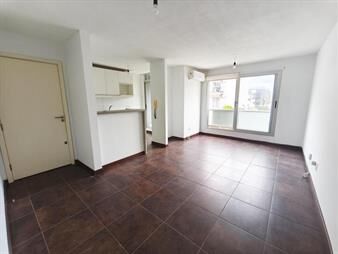 https://web5.gallito.com.uy/alquiler-apartamento-de-2-dormitorios-y-garage-en-la-blanqu-inmuebles-28160714