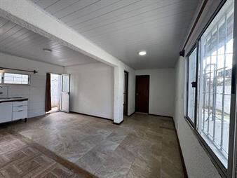 https://www.gallito.com.uy/alquilo-casa-1-dormitorio-con-garaje-est-atlantida-inmuebles-28318076