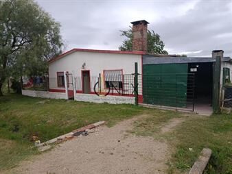 https://www.gallito.com.uy/se-vende-casa-de-tres-dormitorios-118-mt2-y-de-inmuebles-28320759