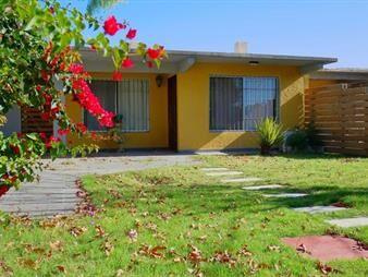 https://www.gallito.com.uy/casa-de-2-dormitorios-en-venta-piriapolis-inmuebles-28320849