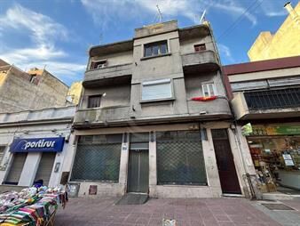 https://web5.gallito.com.uy/casatroja-venta-de-edificio-sobre-calle-peatonal-en-ciudad-inmuebles-28282886