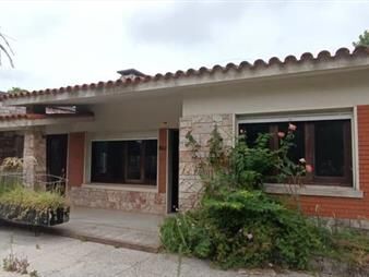https://www.gallito.com.uy/venta-casa-2-dorm-gge-fosa-fondo-parrillero-colon-inmuebles-28321378