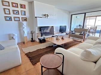 https://web5.gallito.com.uy/apartamento-en-venta-a-pasos-del-mar-4-inmuebles-28213392