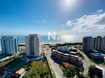 https://www.gallito.com.uy/apartamento-en-venta-de-2-dormitorios-en-playa-inmuebles-26401574