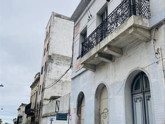 https://www.gallito.com.uy/orden-de-vender-terreno-con-altura-en-ciudad-vieja-inmuebles-28324685