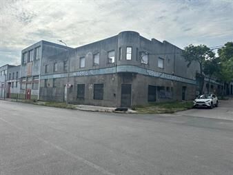https://web5.gallito.com.uy/galpon-deposito-terreno-zona-portuaria-arroyo-seco-inmuebles-28330797