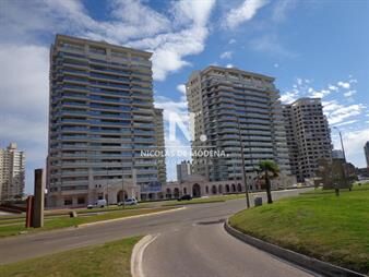 https://web5.gallito.com.uy/apartamento-en-venta-en-imperiale-esquinero-3-inmuebles-27235932